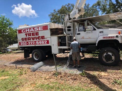 Image of bucket truck